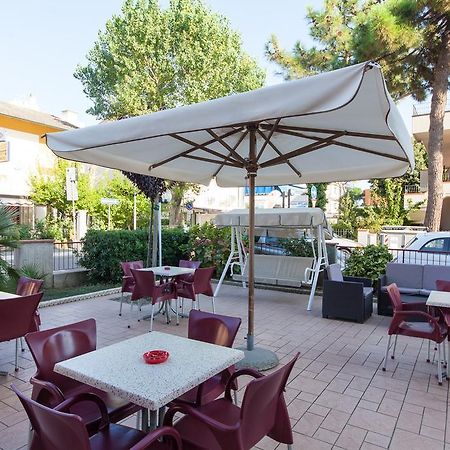 Hotel Gabry Cervia Ngoại thất bức ảnh
