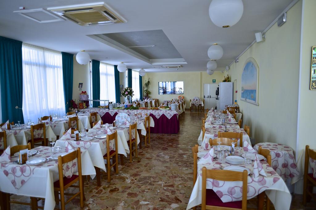 Hotel Gabry Cervia Ngoại thất bức ảnh